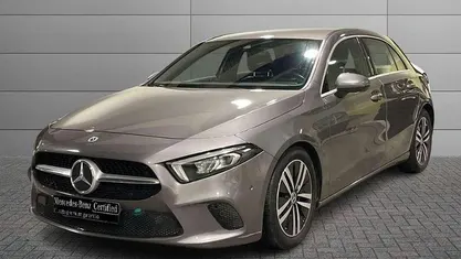 Grigio montagna Usata 2021 Mercedes A180 Tre volumi | 24.700 € (Buon prezzo)