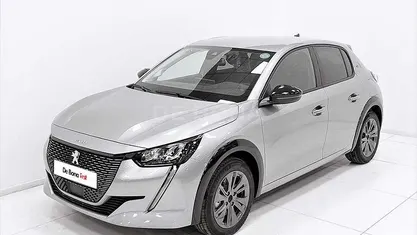 Usata 2022 Peugeot e-208 Allure Due volumi | 19.890 € (Buon prezzo)