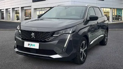Grigio platinum Usata 2024 Peugeot 5008 Allure SUV | 26.900 € (Buon prezzo)