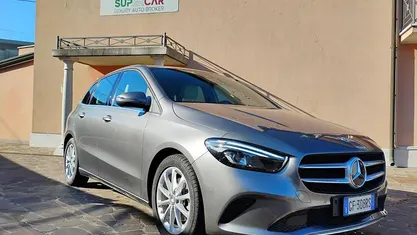 Usata Mercedes B180 Executive 116 CV (85 kW) 2021 Grigio Monovolume