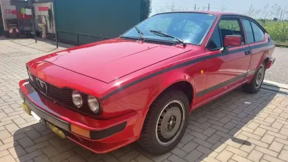 Usata Alfa Romeo GTV 131 CV (96 kW) 1982 Rosso Coupé