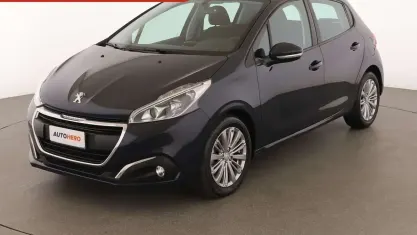 Usata Peugeot 208 Active 75 CV (55 kW) 2018 Grigio Utilitaria