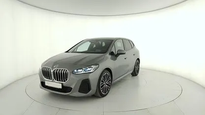 Skyscraper grey metallic Usata 2024 BMW 218 Active Tourer M Sport Monovolume | 32.900 € (Buon prezzo)