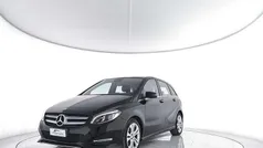 Musta Käytetty 2019 Mercedes B200 Tila-auto | 17.500 € (Supertarjous)