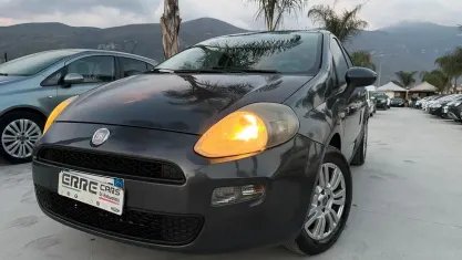 Usata Fiat Punto 75 CV (55 kW) 2012 Grigio Utilitaria