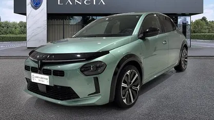 Usata Lancia Ypsilon 101 CV (74 kW) 2025 Utilitaria