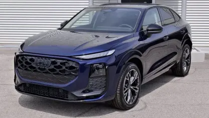 Nuova Audi Q3 Sportback S-Line 150 CV (110 kW) 2026 Blu metallizzato SUV