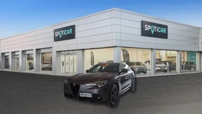 Usata Alfa Romeo Stelvio Sprint 160 CV (117 kW) 2022 Nero SUV
