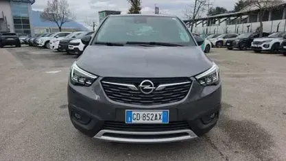 Usata Opel Crossland X Innovation 131 CV (96 kW) 2020 Grigio SUV