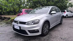 Argento Usata 2016 VW Golf VII Highline Tre volumi | 13.700 € (Buon prezzo)