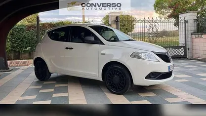 Bianco perla Usata 2020 Lancia Ypsilon Silver Due volumi | 9000 € (Super prezzo)