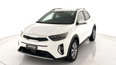 Bianco Usata 2024 Kia Stonic Style SUV | 15.500 € (Ottimo prezzo)