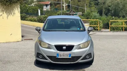 Usata Seat Ibiza 69 CV (50 kW) 2010 Grigio Berlina