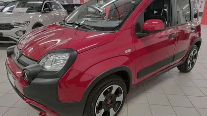 Usata 2024 Fiat Panda Cross Cross Due volumi | 14.900 € (Buon prezzo)