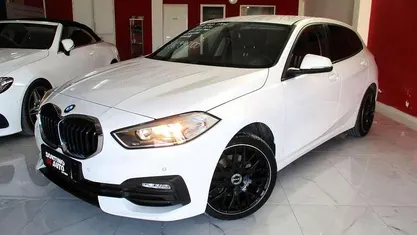 Bianco Usata 2020 BMW 116 Due volumi | 15.950 € (Buon prezzo)