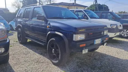Usata Nissan Terrano 99 CV (72 kW) 1990 Blu SUV