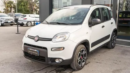 Usata Fiat Panda City Life 84 CV (61 kW) 2021 Bianco Utilitaria