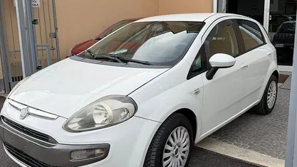 Usata Fiat Punto Evo 75 CV (55 kW) 2010 Bianco Utilitaria