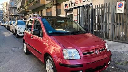 Usata Fiat Panda Emotion 75 CV (55 kW) 2011 Rosso Utilitaria