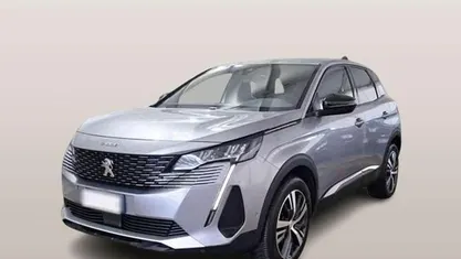 Usata 2023 Peugeot 3008 Allure SUV | 23.500 € (Buon prezzo)