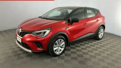 Usata Renault Captur Zen 143 CV (105 kW) 2022 Rosso SUV