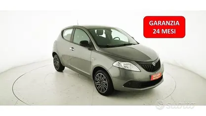 Usata Lancia Ypsilon S 69 CV (50 kW) 2023 Grigio metallizzato Utilitaria