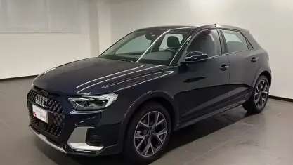 Usata Audi A1 Admired 110 CV (80 kW) 2022 Blu SUV