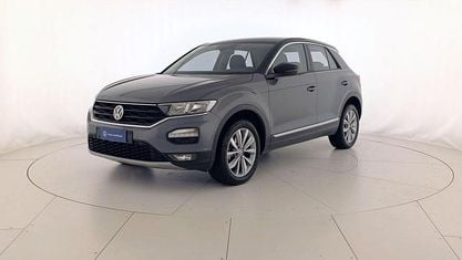 Käytetty VW T-Roc Style 150 HP (110 kW) 2020 Harmaa Katumaasturi