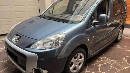 Usata Peugeot Partner Tepee Premium 110 CV (80 kW) 2009 Blu Monovolume