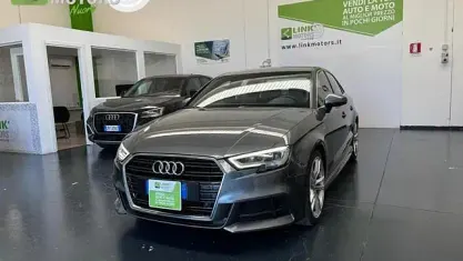 Usata Audi A3 S-Line 150 CV (110 kW) 2020 Grigio Berlina