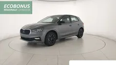 Grigio graphite metallizzato Nuova 2025 Skoda Fabia Tre volumi | 15.800 € (Super prezzo)
