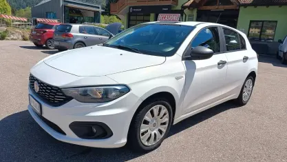 Usata Fiat Tipo Easy 120 CV (88 kW) 2018 Bianco Berlina