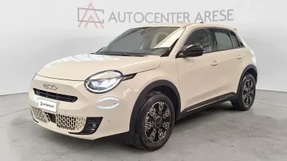 Usata Fiat 600 Pop 136 CV (100 kW) 2025 Bianco SUV