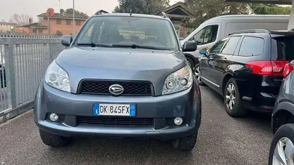Usata Daihatsu Terios 105 CV (77 kW) 2007 Grigio SUV
