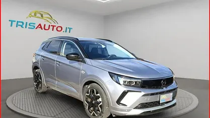 Argento Usata 2024 Opel Grandland X Ultimate SUV | 21.900 € (Buon prezzo)