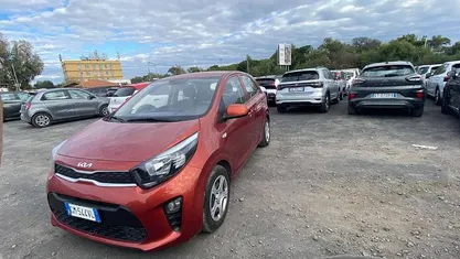 Rosso Usata 2023 Kia Picanto Urban Due volumi | 12.900 € (Buon prezzo)