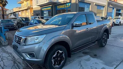 Usata Nissan Navara Acenta 163 CV (119 kW) 2021 Grigio Pick-up