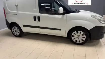 Usata Fiat Doblò 135 CV (99 kW) 2012 Bianco Monovolume