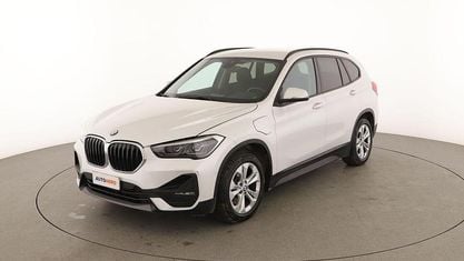 Używany BMW X1 Advantage 220 KM (161 kW) 2021 Biały SUV