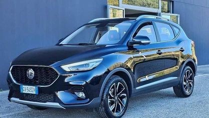 Usado MG ZS Luxury 111 CV (81 kW) 2024 Negro SUV