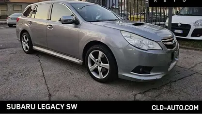 Usata Subaru Legacy 150 CV (110 kW) 2011 Grigio Station wagon