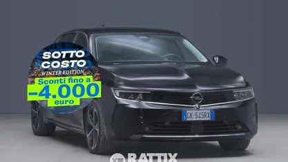 Usata 2022 Opel Astra Business Elegance Tre volumi | 21.432 € (Buon prezzo)