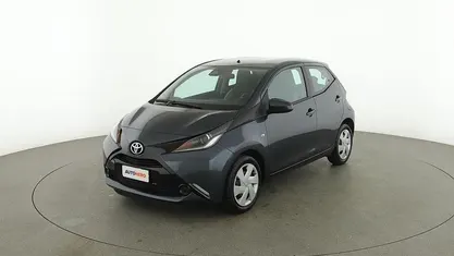 Usata Toyota Aygo X-play 70 CV (51 kW) 2017 Grigio Utilitaria