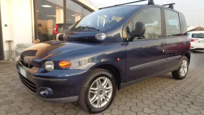 Usata Fiat Multipla 110 CV (80 kW) 2003 Bluazzurro Monovolume