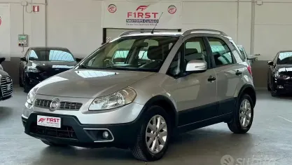 Usata Fiat Sedici Emotion 135 CV (99 kW) 2014 Grigio SUV