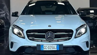 Usata Mercedes GLA220 Premium 190 CV (139 kW) 2020 Bianco SUV