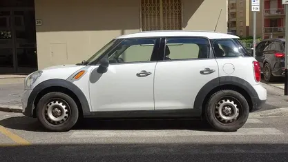 Usata Mini Cooper D Countryman Business 98 CV (72 kW) 2014 SUV