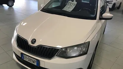 Bianco Usata 2015 Skoda Fabia Ambition Station wagon | 4900 € (Buon prezzo)