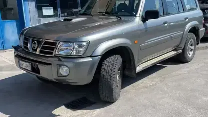 Usata Nissan Patrol 158 CV (116 kW) 2004 Grigio SUV