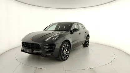 Usata Porsche Macan Turbo Performance Package 441 CV (324 kW) 2018 Grigio SUV